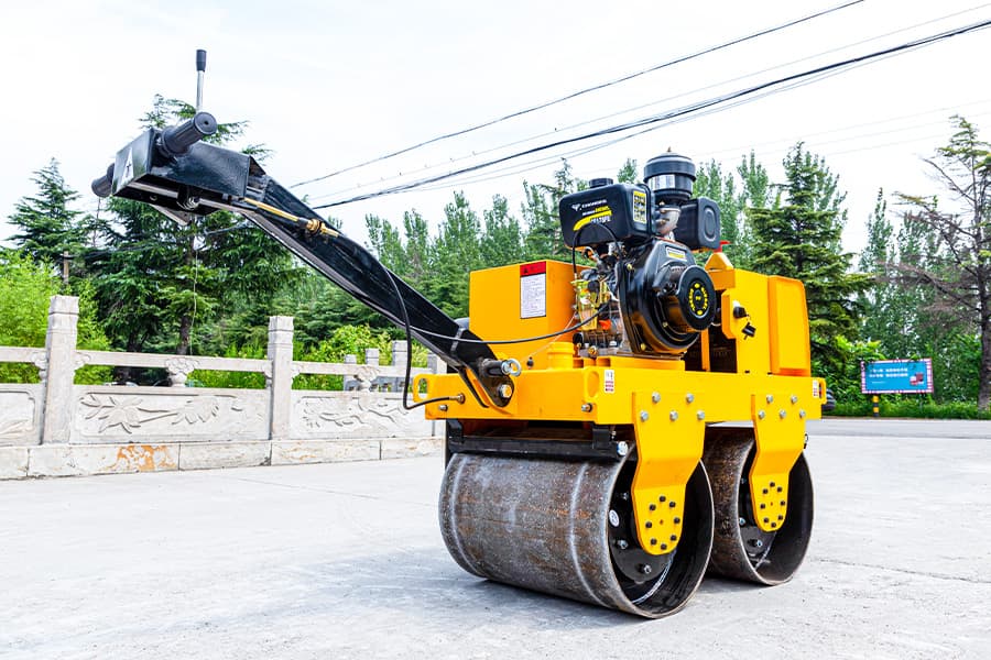 Rodillo compactador HW-S600